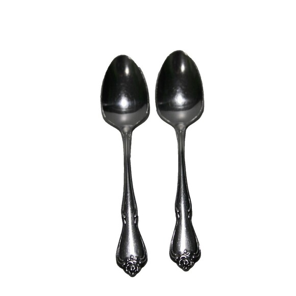 Oneida Ltd 1881 Rogers True Rose Arbor Rose Stainless Flatware 2  Tea Spoons - Picture 1 of 3